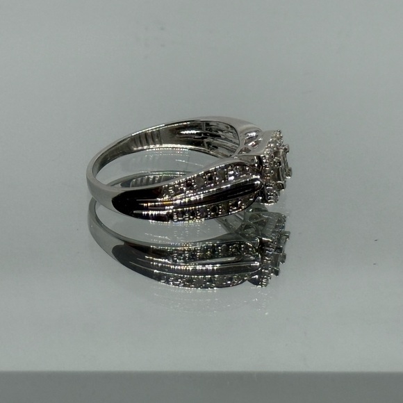 10K White Gold Natural Diamond Engagement Women's Ring 1/2 CT - Picture 3 of 5